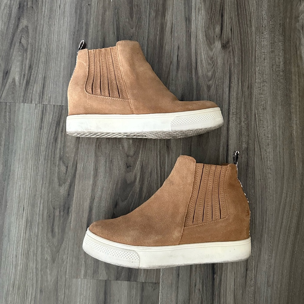 Dolce Vita wedge sneaker